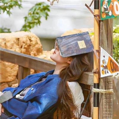 明星离婚传闻表情包火出圈，服务器被挤瘫痪，短时间内持续发酵
